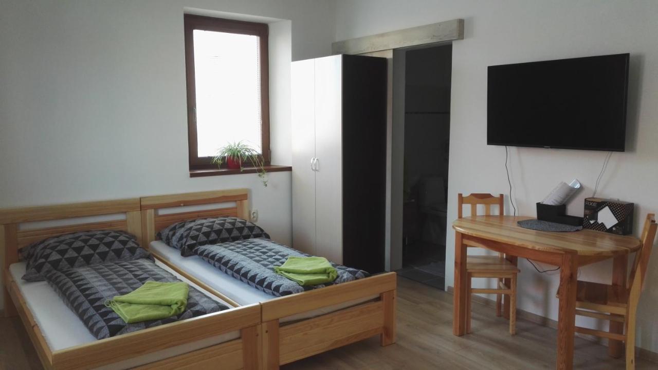 Apartmány Opolany Esterno foto