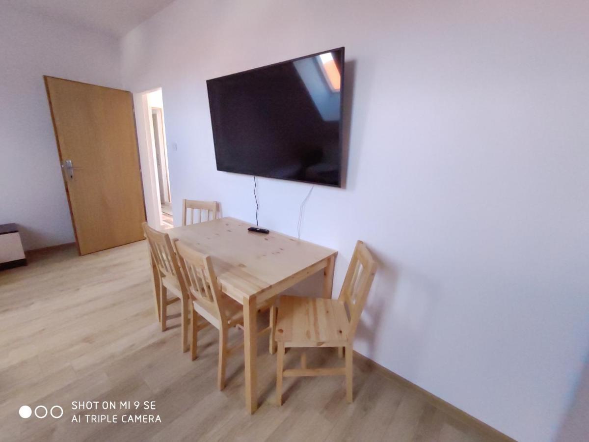 Apartmány Opolany Esterno foto