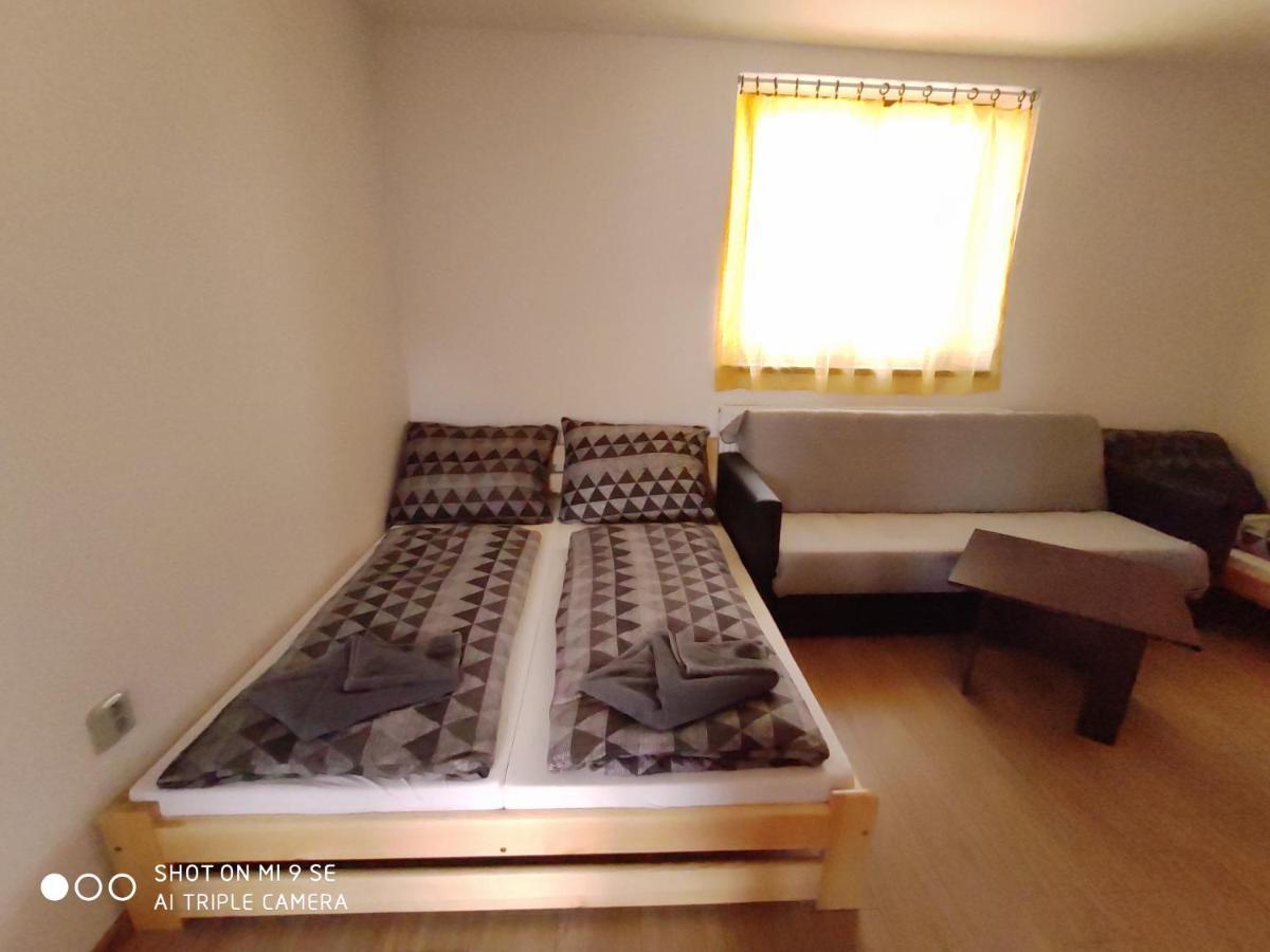 Apartmány Opolany Esterno foto